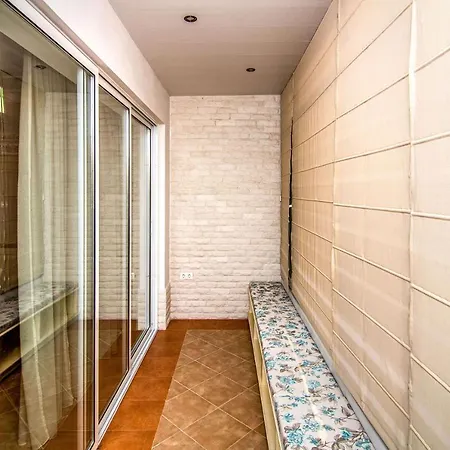 Central Shabby Chic Flat Close To Paid Parking *